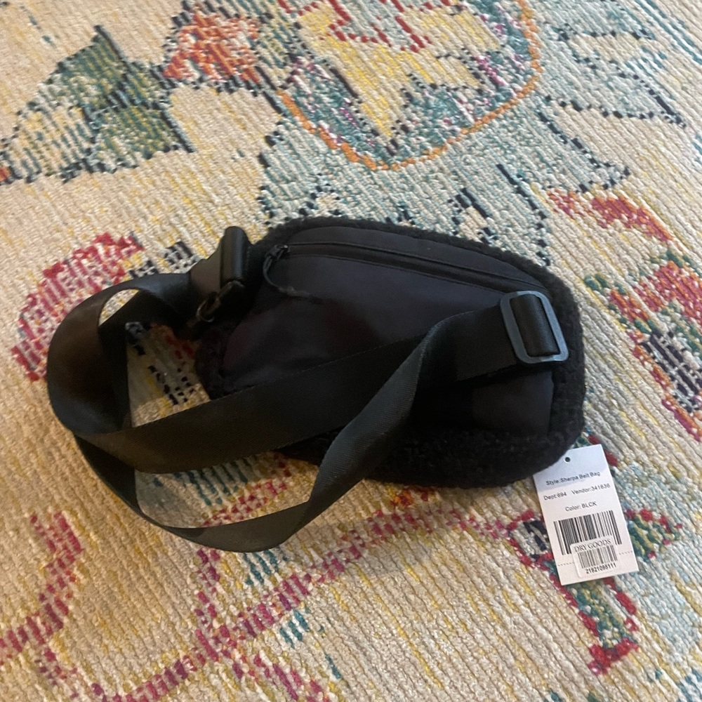 Brand new dry goods belt bag - Picture 2 of 3
